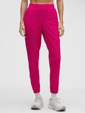 Lululemon Adapted State HR Jogger *Short - Calypso Pink - size 6
